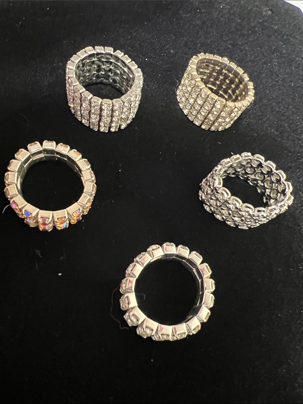 Crystal Pavé Stretch Rings - Clear and Aurora Borealis - Vintage - 5 Rings - Picture 3 of 16